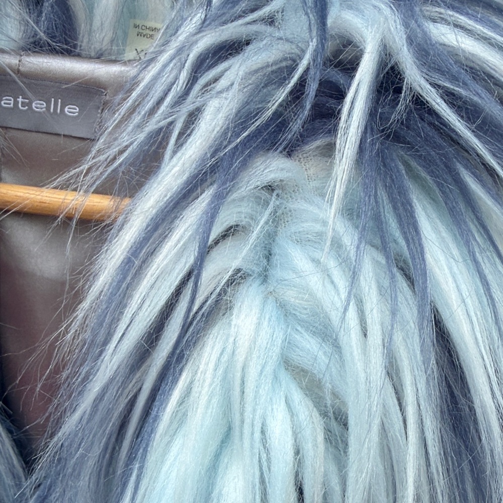 bagatelle Long haired Fun Fur in shades of blue/grey with Satin-Lining - Picture 5 of 5